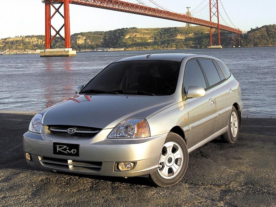  Kia Rio Wagon 2002 года  (фото 14 из 17)